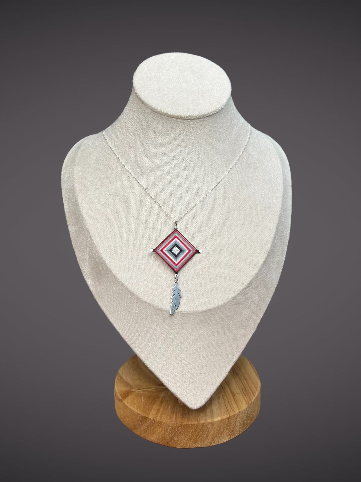 Collar Rombo Sagrado plata .925 o macramé