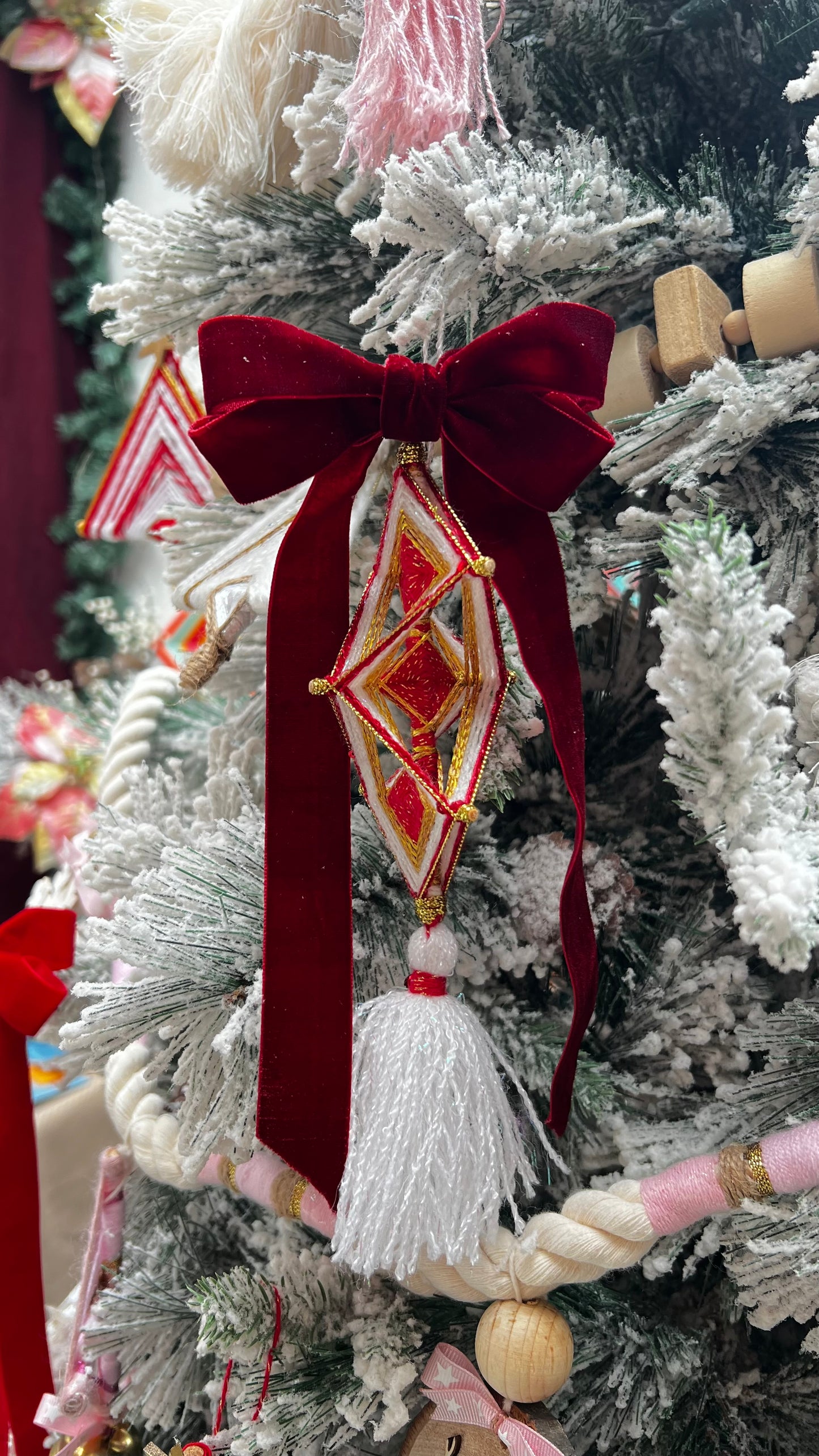 Tejiendo la Magia de la Navidad